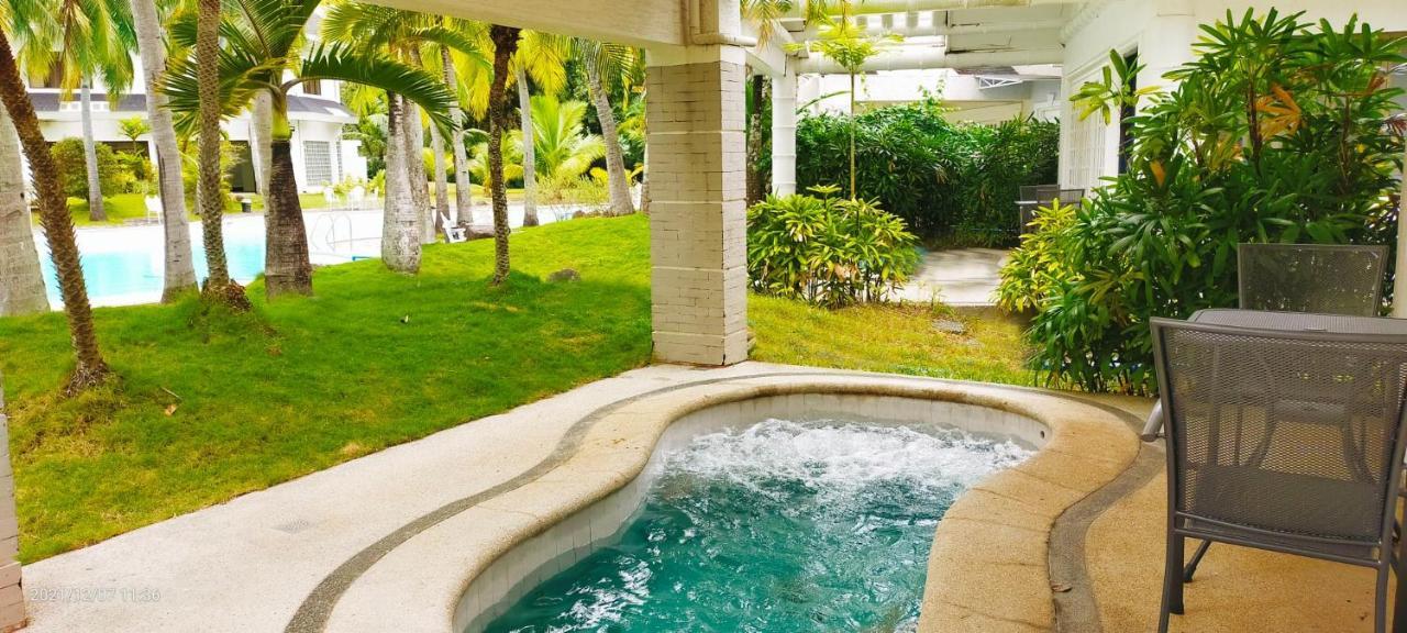 Chateau Bleu Resort Calamba  Kültér fotó