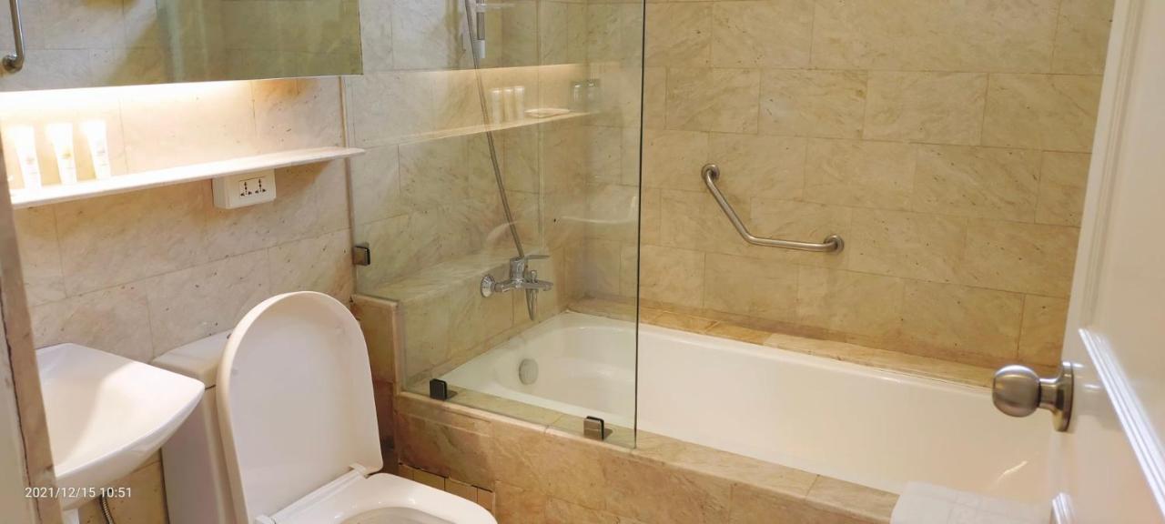 Chateau Bleu Resort Calamba  Kültér fotó