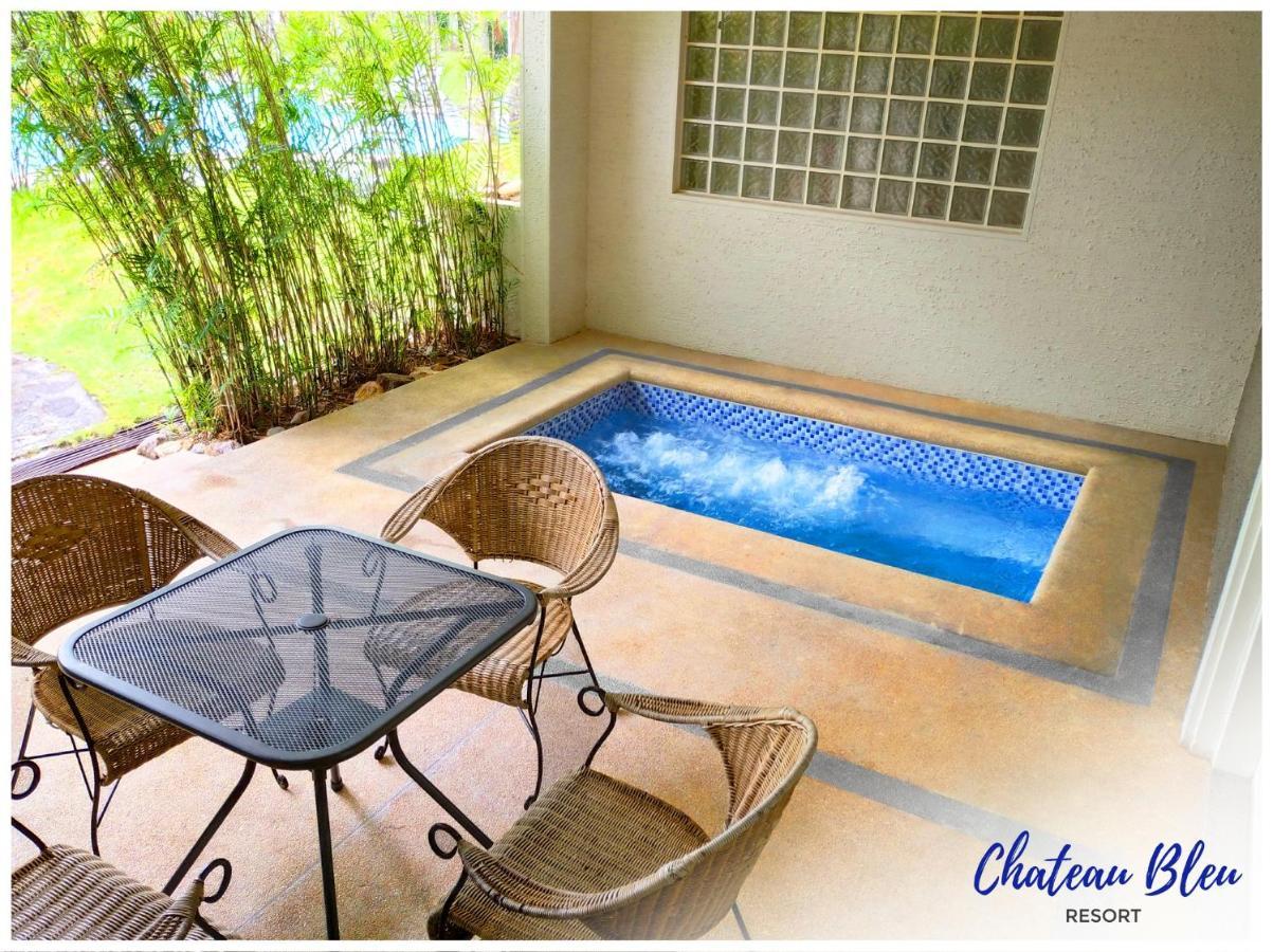 Chateau Bleu Resort Calamba  Kültér fotó